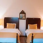 Just Like - Casa Da Bouca Velha