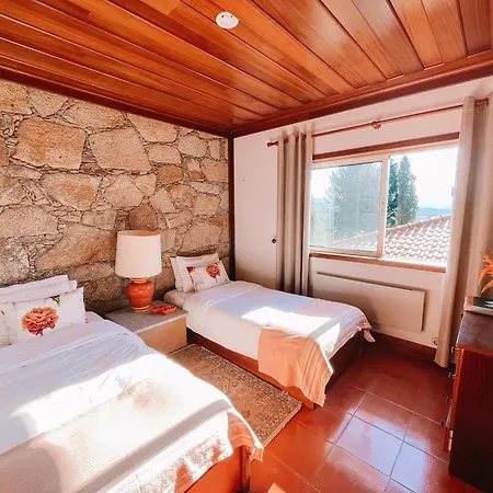 Just Like - Casa Da Bouca Velha *