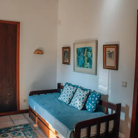 Just Like - Casa Da Bouca Velha *