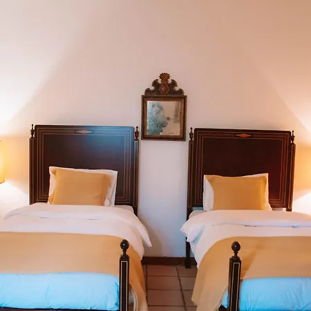 Just Like - Casa Da Bouca Velha